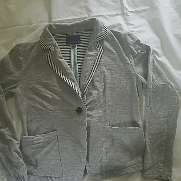 Jacket - Picture 1 of 4